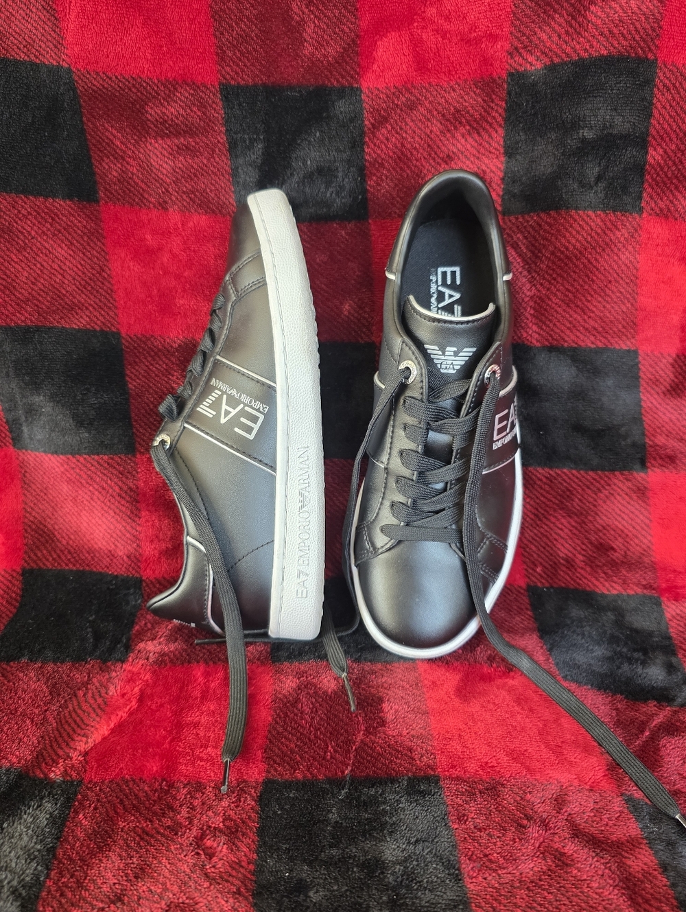 Emporio Armani Men’s Black Low-Top Sneakers